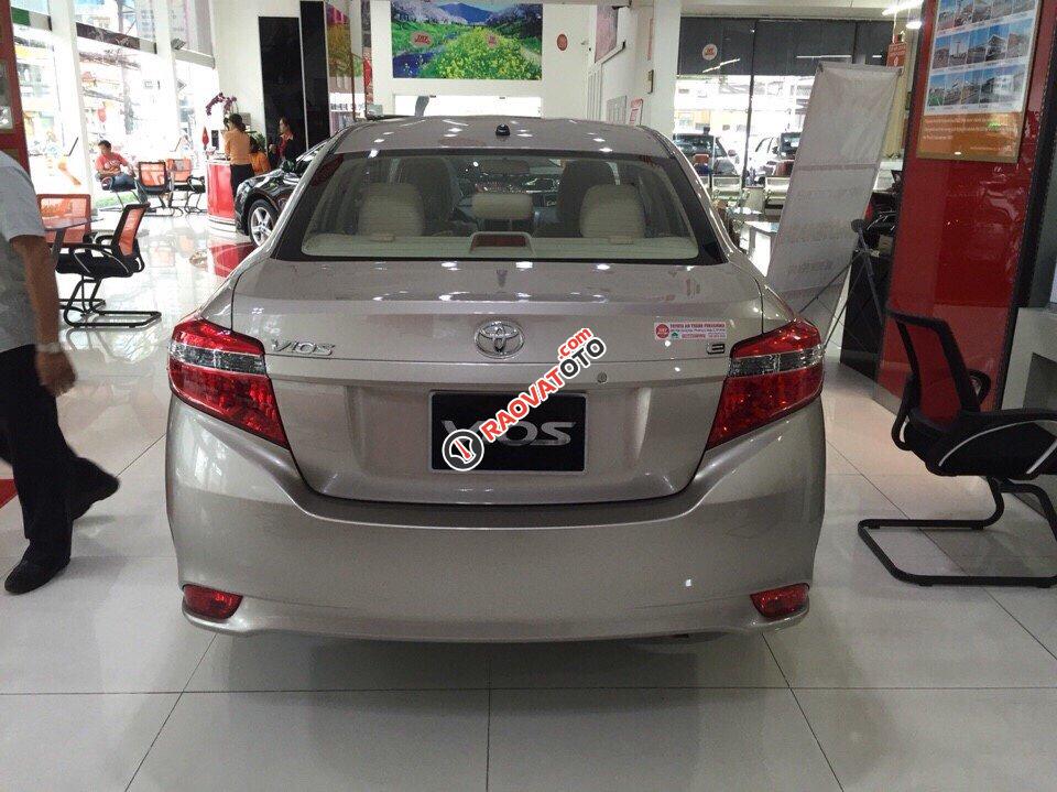 Cần bán xe Toyota Vios 1.5G sản xuất 2017, màu bạc, đủ màu giao ngay trong ngày-1