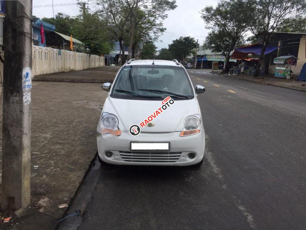 Cần bán Chevrolet Spark sản xuất 2009, màu trắng số sàn-1