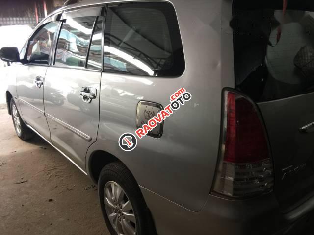 Bán Toyota Innova G sản xuất 2010, màu bạc-1