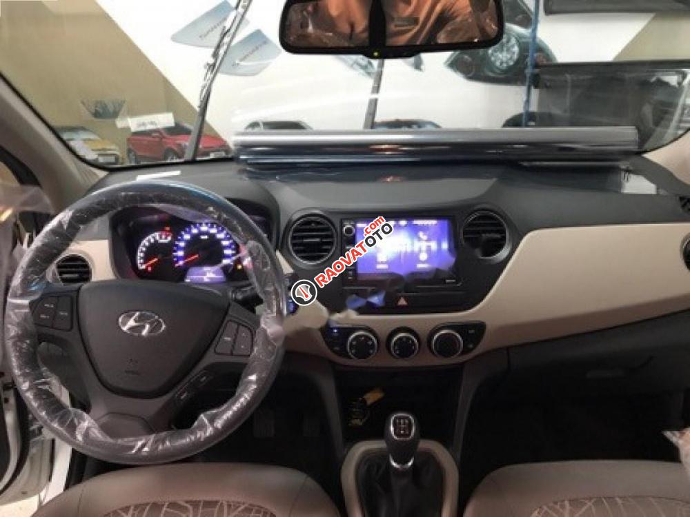 Cần bán Hyundai Grand i10 1.2 MT 2017, màu trắng-8