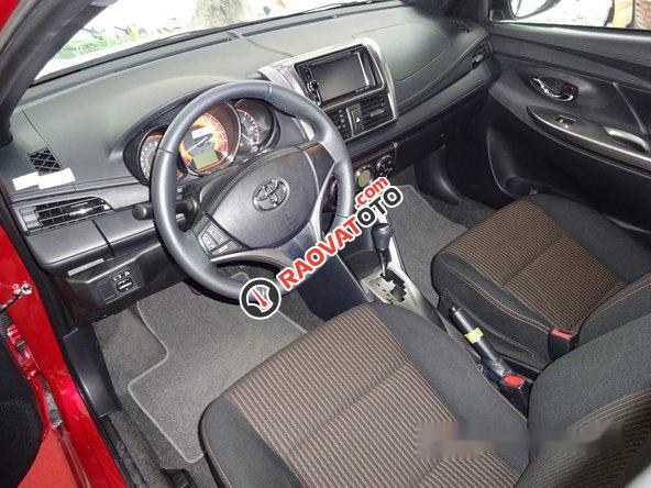 Bán xe Toyota Yaris G AT đời 2017, màu đỏ-12