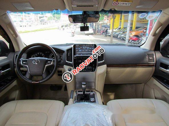 Bán Toyota Land Cruiser VX đời 2016, màu đen, nhập khẩu nguyên chiếc-7