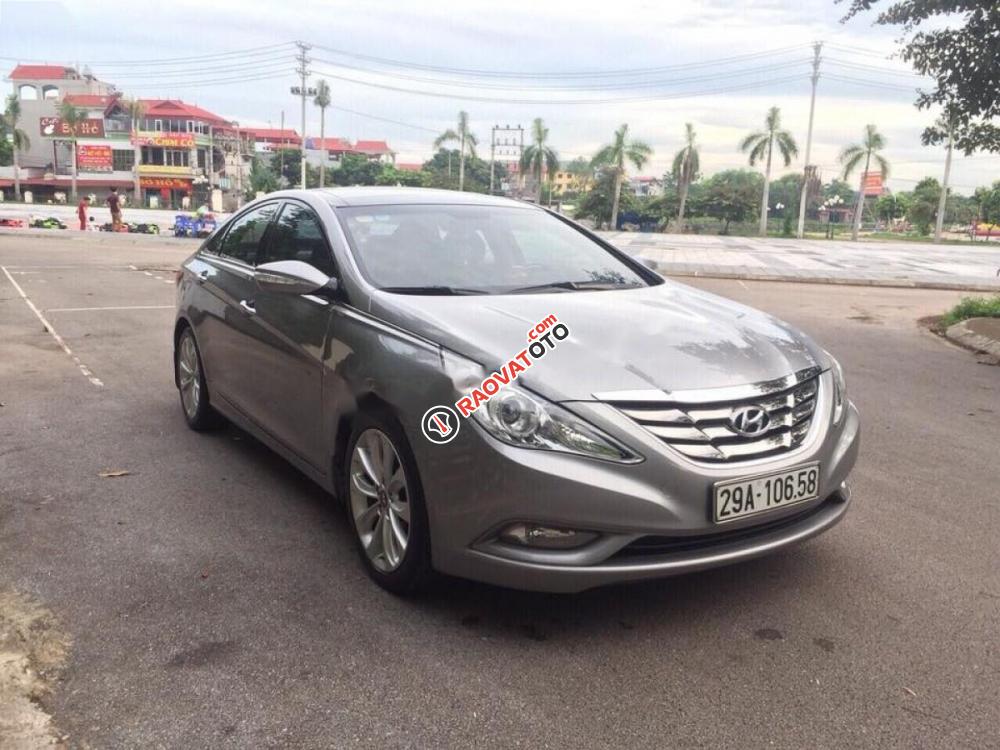 Bán xe Hyundai Sonata 2.0 AT năm 2010, màu xám, nhập khẩu số tự động-0