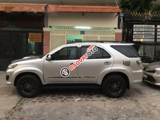 Cần bán gấp Toyota Fortuner G 2015, giá tốt-4