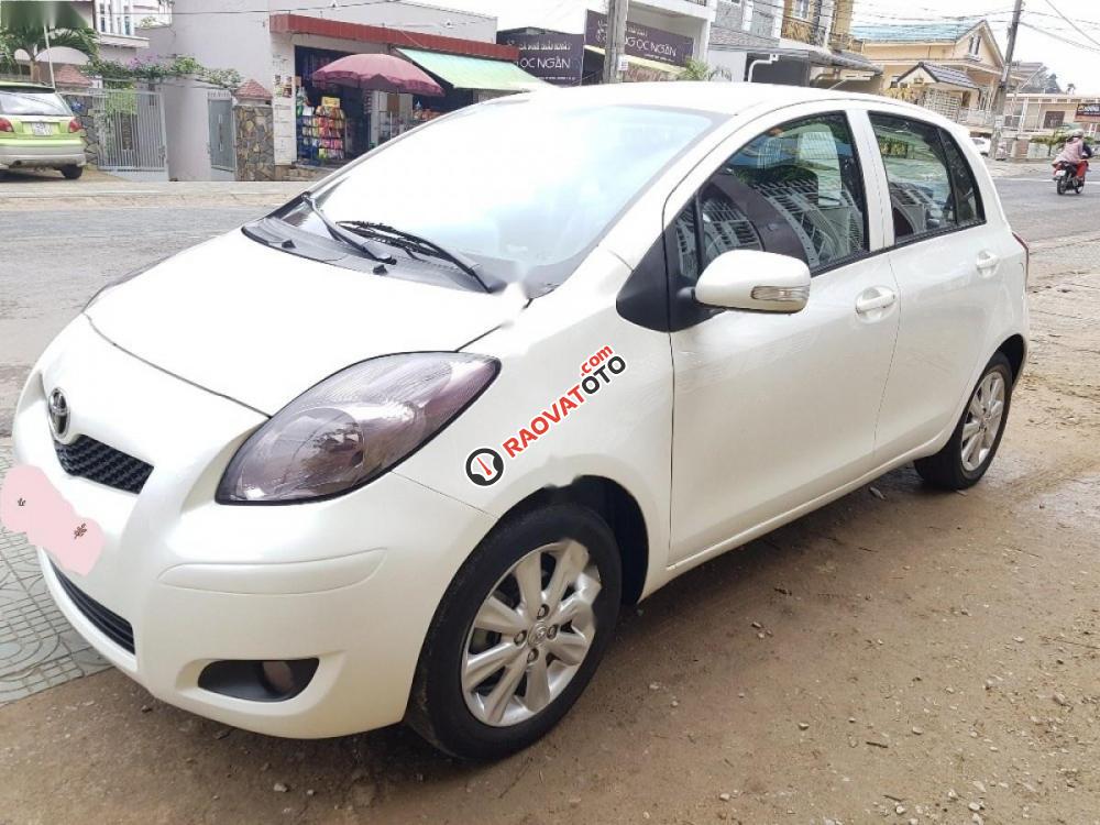 Bán xe Toyota Yaris 1.5AT đời 2012, màu trắng, nhập khẩu nguyên chiếc xe gia đình-1