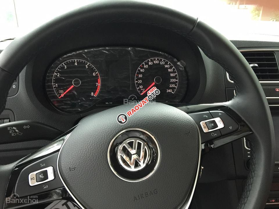 Dòng xe nhập Đức Volkswagen Polo Sedan 1.6L GP, màu nâu, LH Hương 0902608293-12