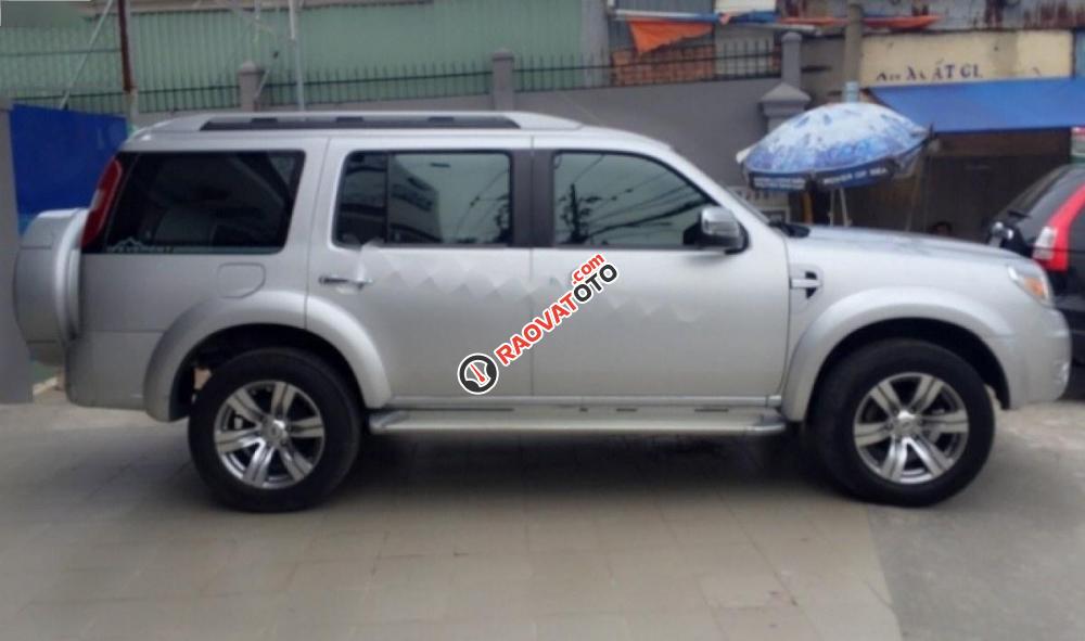 Bán ô tô Ford Everest 2.5L 4x2 MT đời 2011, màu bạc
-0