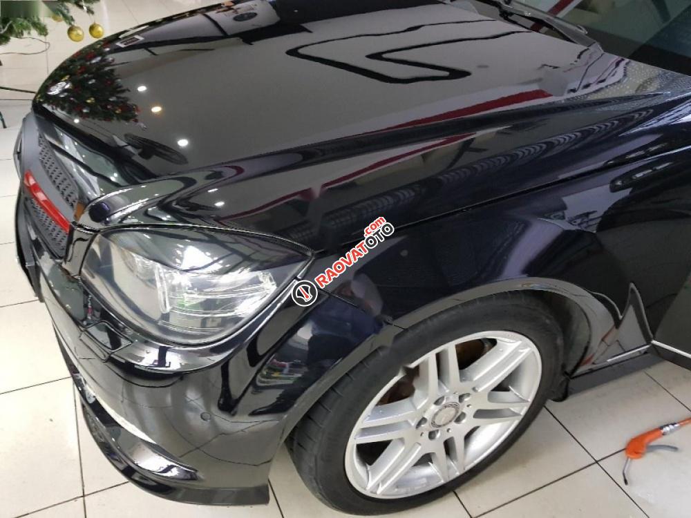 Bán Mercedes C300 AMG đời 2010, màu đen còn mới, giá tốt-7