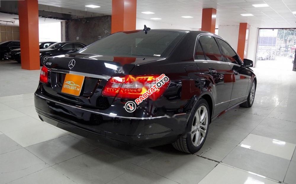 Cần bán Mercedes E250 đời 2010, màu đen, nhập khẩu nguyên chiếc-2