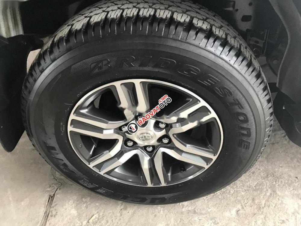 Cần bán lại xe Toyota Fortuner 2.5G đời 2017, màu trắng, nhập khẩu nguyên chiếc như mới-1