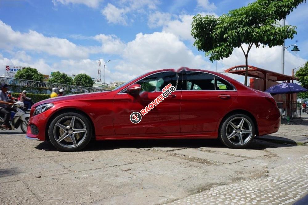 Cần bán Mercedes C300 AMG đời 2017, màu đỏ-2