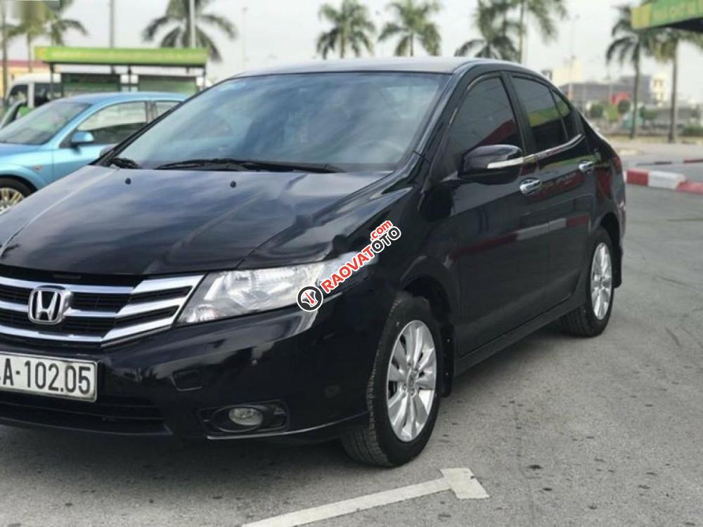 Cần bán gấp Honda City đời 2013, màu đen như mới-4