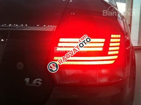 Dòng xe nhập Đức Volkswagen Polo Sedan 1.6L GP, màu nâu, LH Hương 0902608293-8