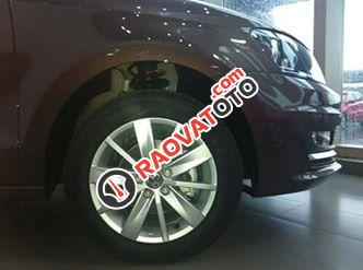 Dòng xe nhập Đức Volkswagen Polo Sedan 1.6L GP, màu nâu, LH Hương 0902608293-5