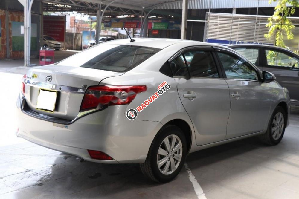 Bán Toyota Vios 1.5E đời 2016, màu bạc chính chủ, 486tr-5