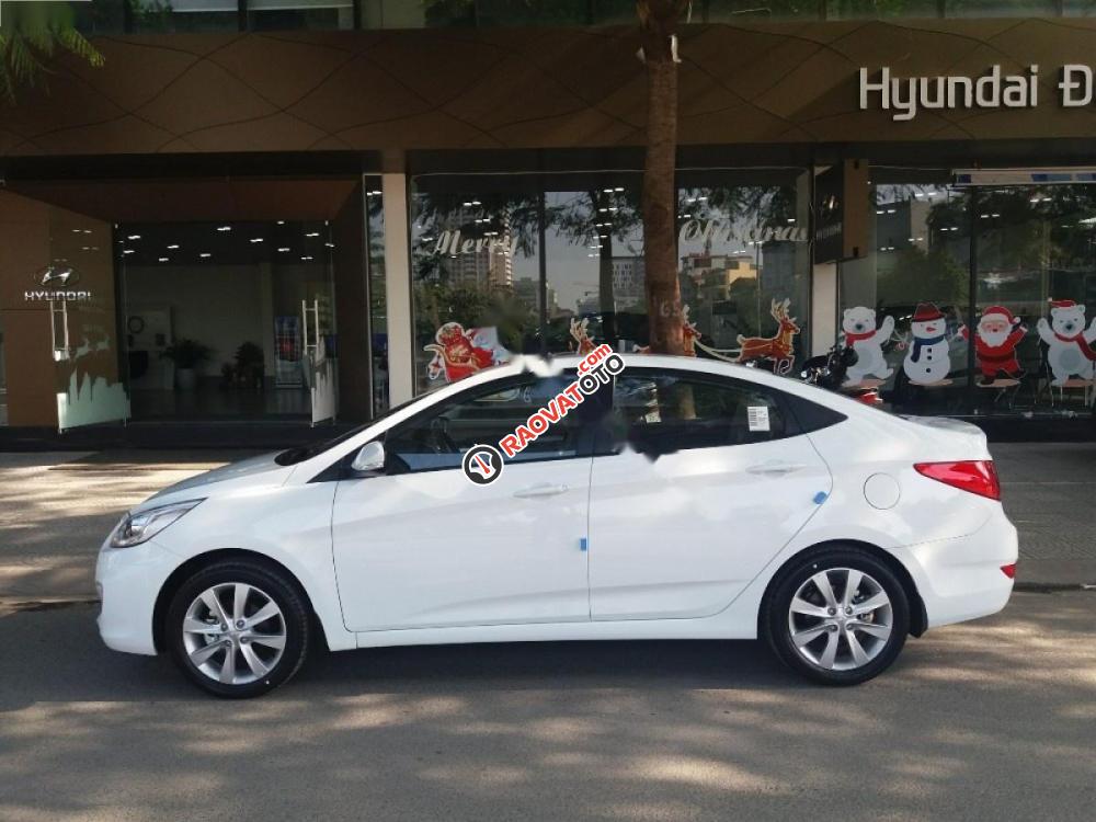 Cần bán xe Hyundai Accent 1.4CVT đời 2017, màu trắng, nhập khẩu nguyên chiếc, giá 568tr-6