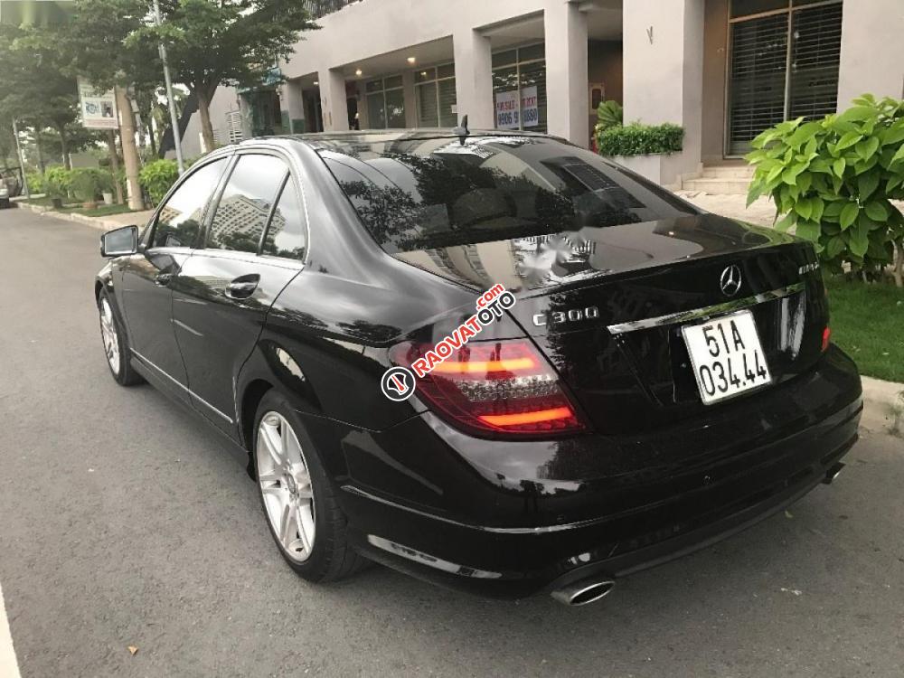 Bán Mercedes C300 AMG đời 2010, màu đen còn mới, giá tốt-5