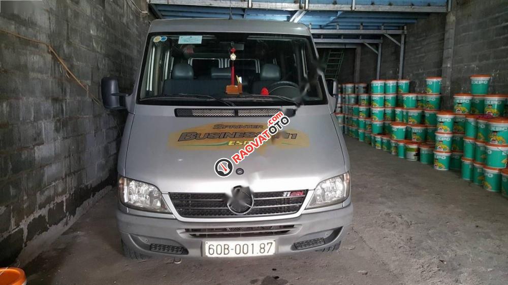 Bán xe Mercedes Sprinter đời 2010, màu bạc chính chủ-4