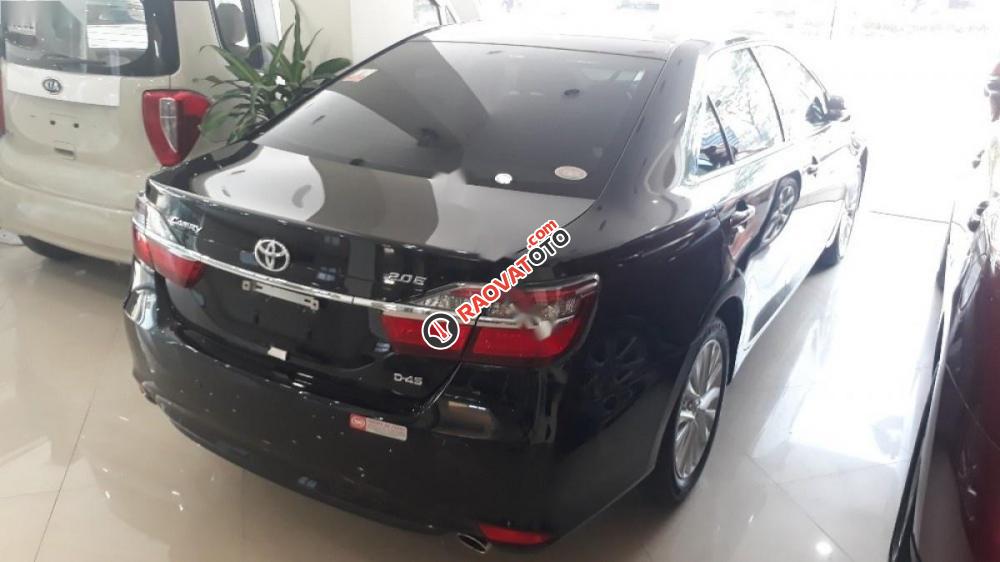 Bán Toyota Camry 2.0E đời 2017, màu đen, 980 triệu-4