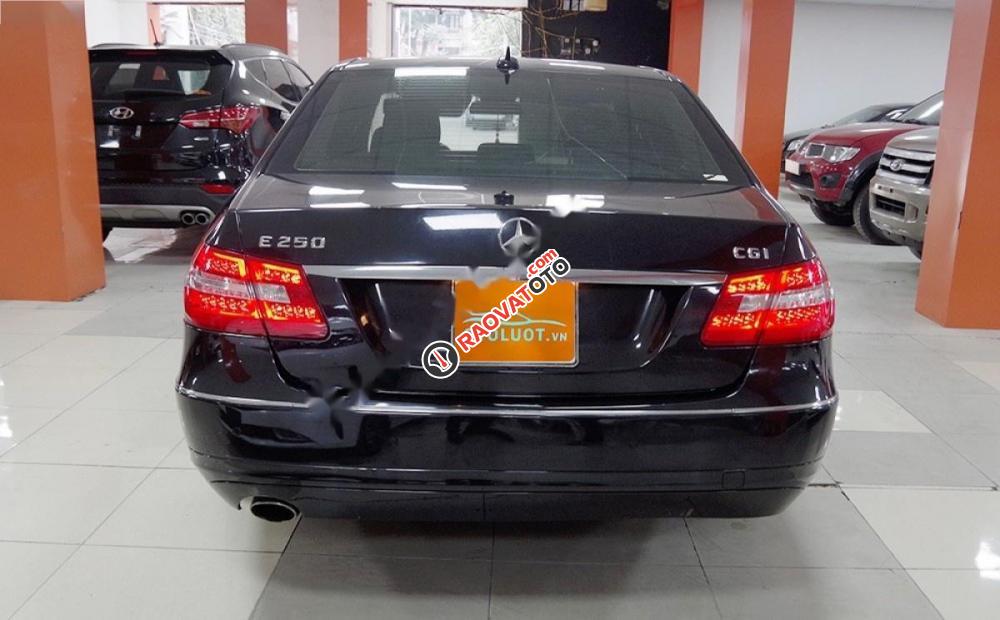 Cần bán Mercedes E250 đời 2010, màu đen, nhập khẩu nguyên chiếc-3