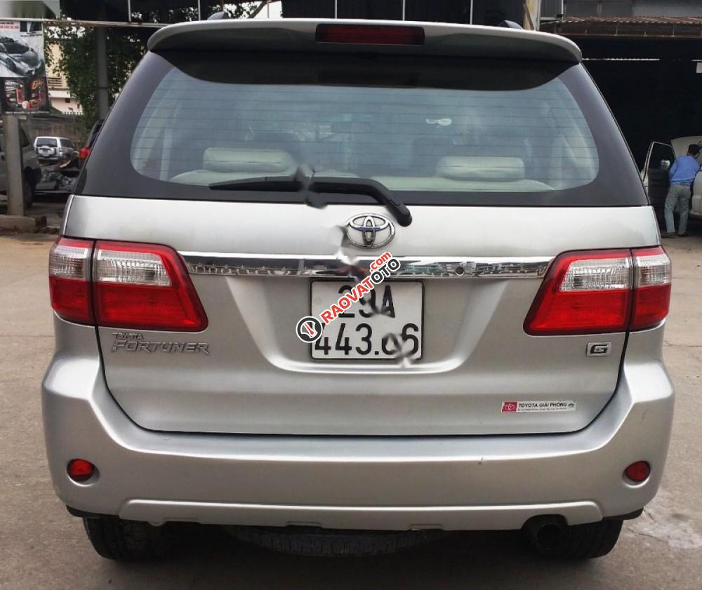 Cần bán lại xe Toyota Fortuner 2.5G đời 2012, màu bạc chính chủ, giá 645tr-2