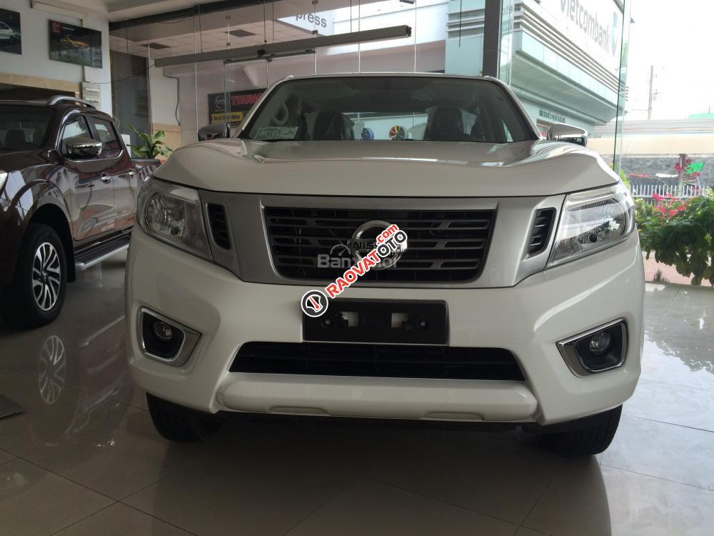 Nissan Navara 2017, giao xe ngay, khuyến mãi hấp dẫn, hỗ trợ ngân hàng 85% thủ tục nhanh gọn-0