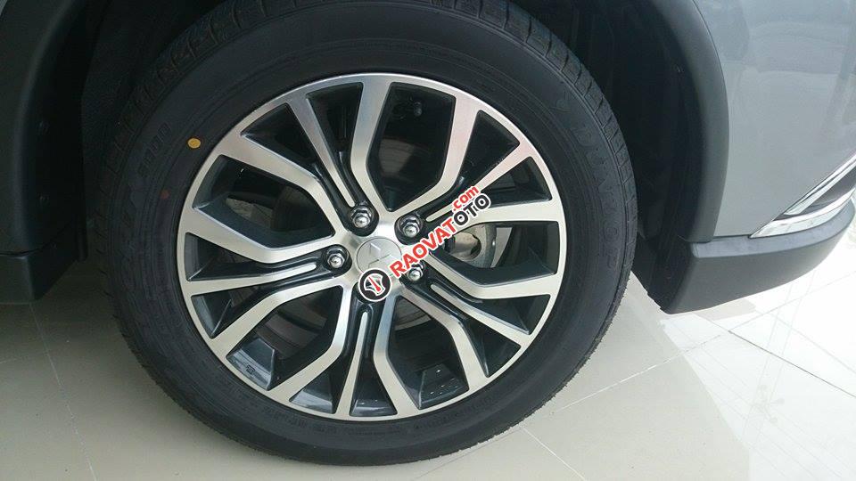 "Giá Sốc" Xe Outlander 2.0 CVT 7 chỗ, xe Outlander nhập nguyên chiếc giá tốt-5