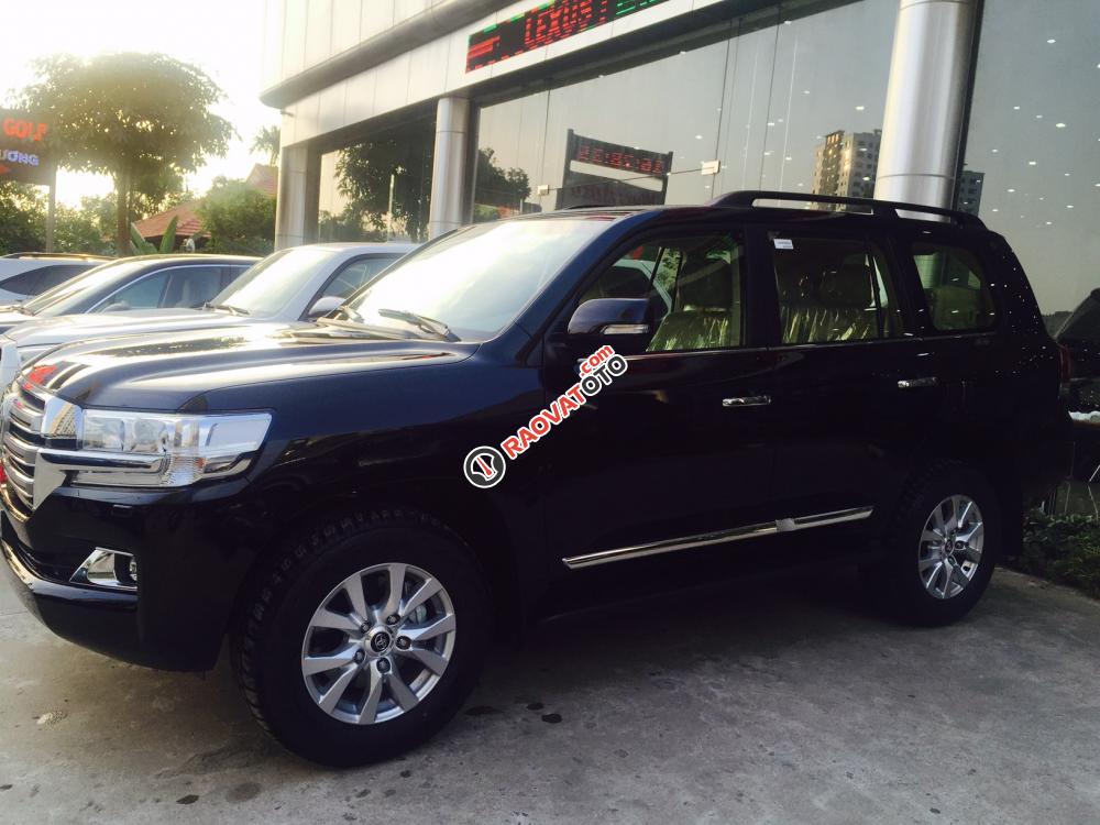 Bán Toyota Land Cruiser V8 nhập khẩu Nhật màu đen, giao ngay-2