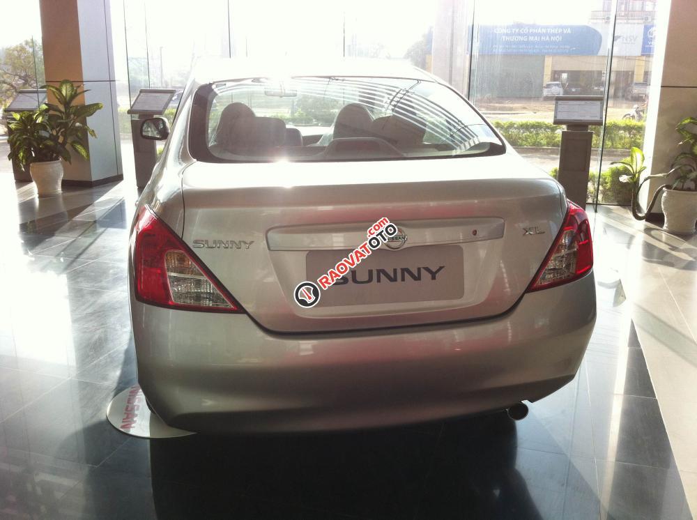 Cần bán Nissan Sunny 1.5 AT đời 2017, màu bạc giá cạnh tranh-1