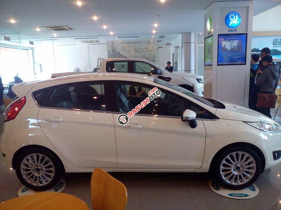 GIao ngay Ford Fiesta 1.0 EcoBoost Sport sản xuất 2017, 505 triệu, cùng quà tặng hấp dẫn-4
