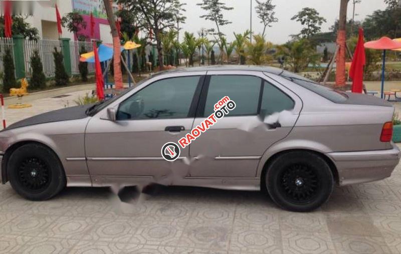 Cần bán gấp BMW 3 Series 320i đời 1998, màu xám, xe nhập, giá chỉ 123 triệu-4