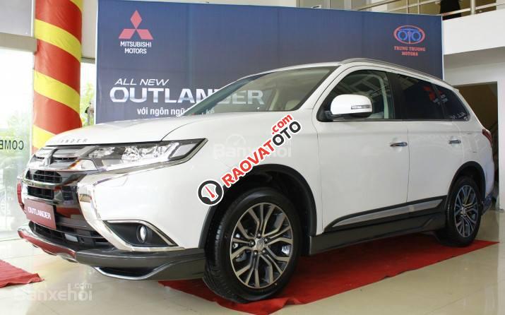 Bán xe Mitsubishi Outlander 2.0 giá tốt tại Quảng Bình, liên hệ 0914815689-0