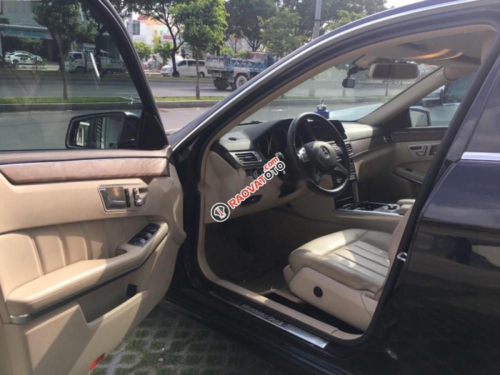 Cần bán gấp Mercedes 200 sản xuất 2015, màu đen-6