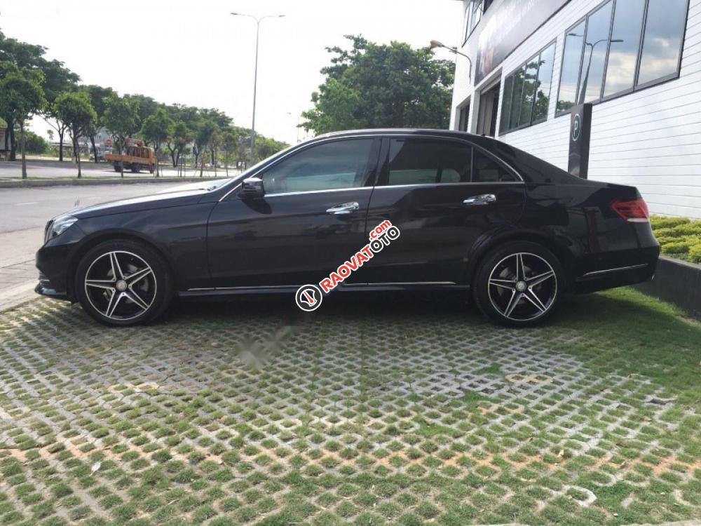 Cần bán gấp Mercedes 200 sản xuất 2015, màu đen-8