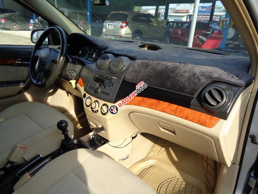 Bán ô tô Daewoo Gentra SX đời 2011, màu bạc, xe đẹp-2