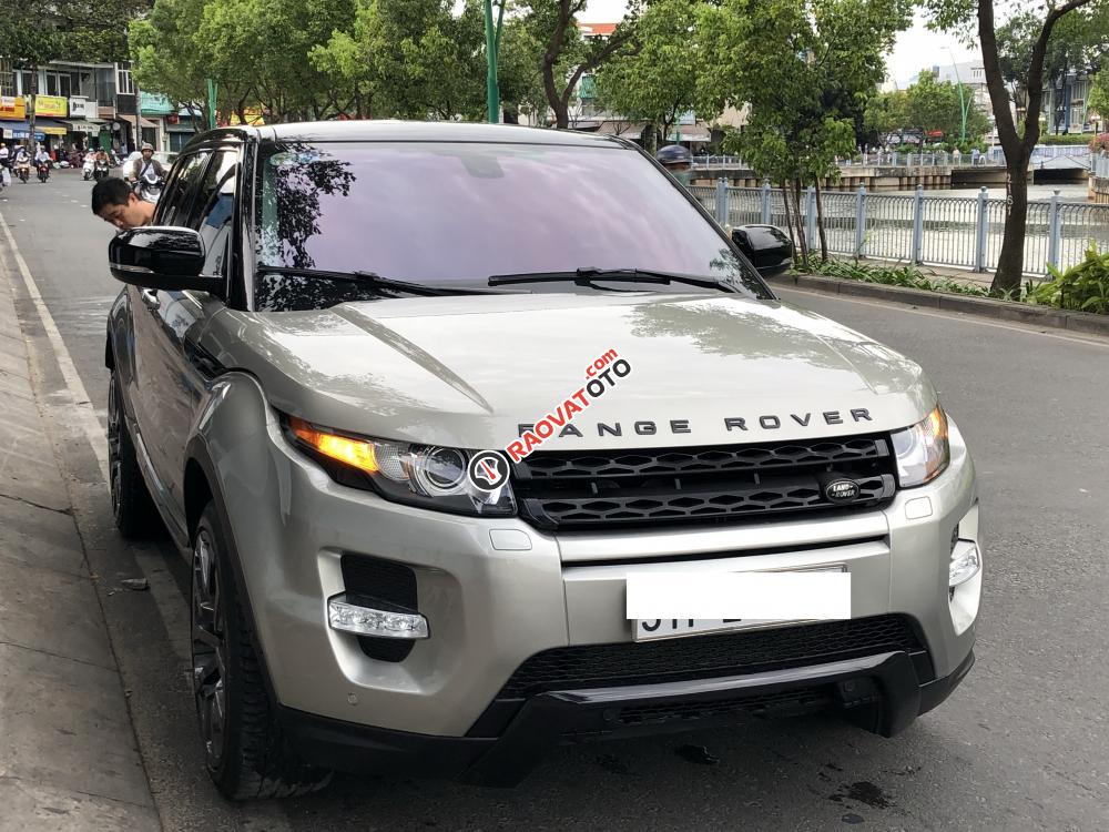 Cần bán xe LandRover Evoque đời 2013, bóng loáng mới 98%, giám đốc đang sử dụng. LH 0913989597-9