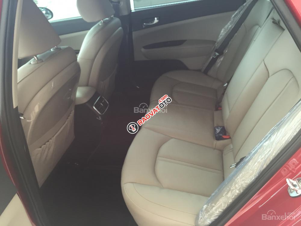 Bán xe Kia Optima GAT màu đỏ 2017 tại Vĩnh Phúc - Liên hệ ngay: 0979.428.555 để được ưu đãi lớn nhất-6