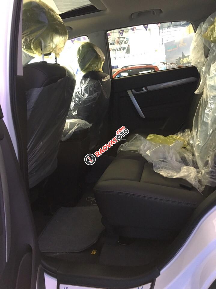 Bán Chevrolet Captiva Revv 2018, KM 44tr đến 28/2, hỗ trợ lái thử, tư vấn vay ngân hàng lãi suất thấp, giao xe nhanh-1