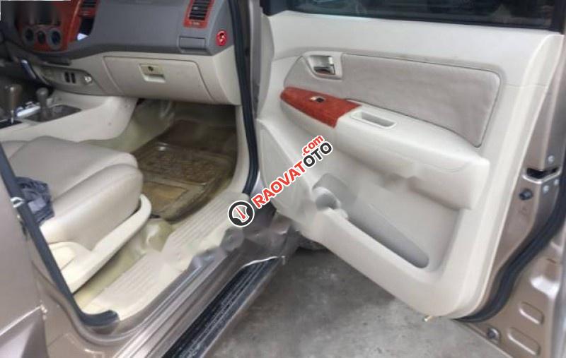 Cần bán xe Toyota Fortuner SR5 2007, màu xám, nhập khẩu, giá cạnh tranh-4