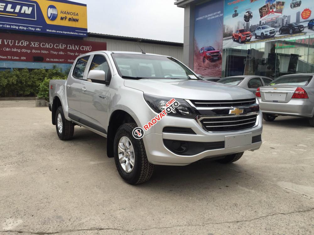 Xe bán tải Chevrolet Colorado nhập khẩu nguyên chiếc, mua trả góp chỉ với 150 triệu, bảo hành chính hãng-1