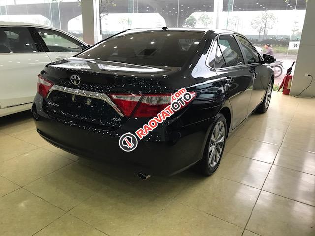 Bán Toyota Camry XLE đời 2016 xuất Mỹ, màu xanh đen-2