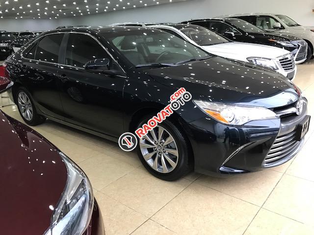 Bán Toyota Camry XLE đời 2016 xuất Mỹ, màu xanh đen-1