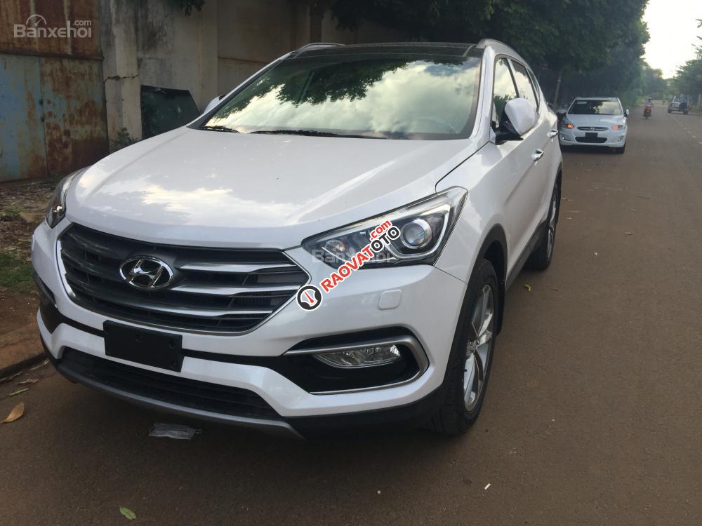 Bán Hyundai Santa Fe sản xuất 2017 New, màu trắng, máy xăng bản tiêu chuẩn, hotline 0948945599 - 0935904141. Chỉ còn 3 xe-2