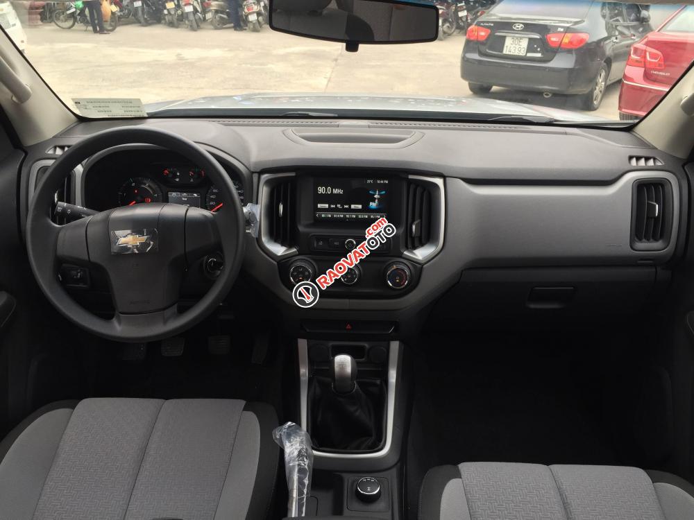 Xe bán tải Chevrolet Colorado nhập khẩu nguyên chiếc, mua trả góp chỉ với 150 triệu, bảo hành chính hãng-3