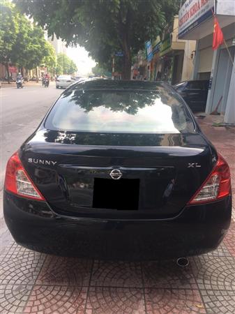 Bán xe Nissan Sunny MT đời 2014, màu đen, giá tốt-0