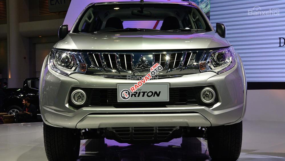 Bán ô tô Mitsubishi Triton GLX 2017, màu xám tại Quảng Bình, hotline: 0946670103-1