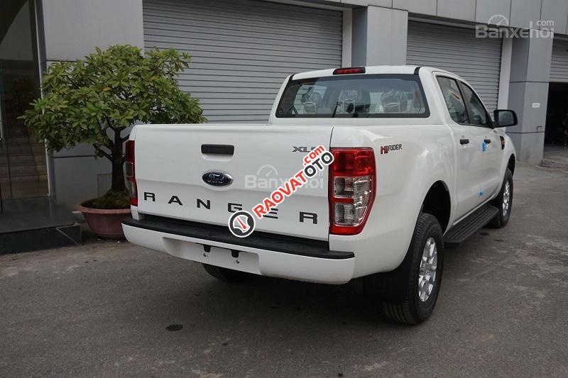 Ford Ranger XLS MT giá tốt nhất, hỗ trợ vay đến 90%. Liên hệ: Ms Loan: 0973.816.048-1