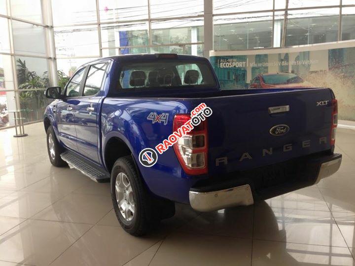 Bán ô tô Ford Ranger XLT 4x4 MT mới 100%, màu xanh, giá cực rẻ, tặng thêm phụ kiện, call: 0942552831-3