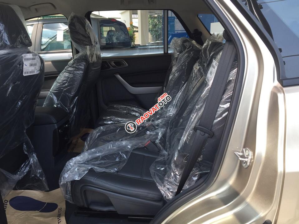 Bán Ford Everest 2.2 Trend, xe giao ngay. LH 0933523838-7