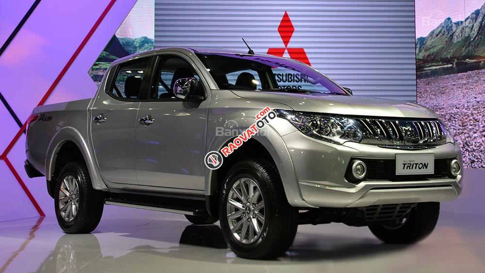 Bán ô tô Mitsubishi Triton GLX 2017, màu xám tại Quảng Bình, hotline: 0946670103-0